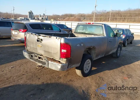 2009 Chevrolet Silverado 1500 Work Truck z USA, uszkodzony, nr VIN 1GCEK14X09Z237707